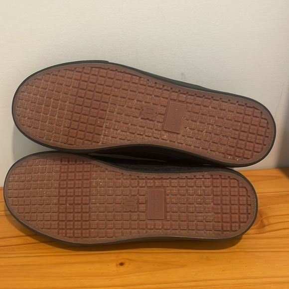 Men's Clinton Slip On Shoes - Picture 5 of 7